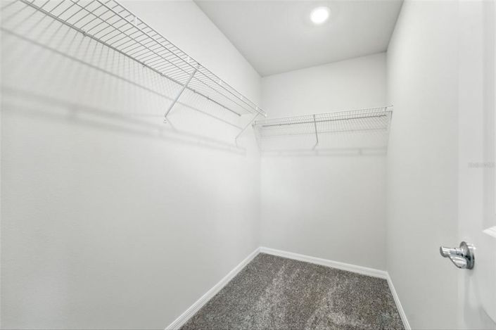 Image No.29-3 Bed Property for sale