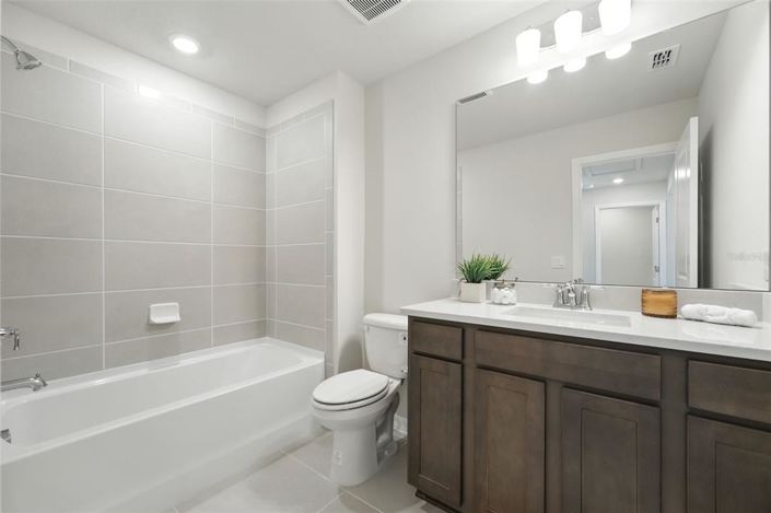 Image No.34-3 Bed Property for sale