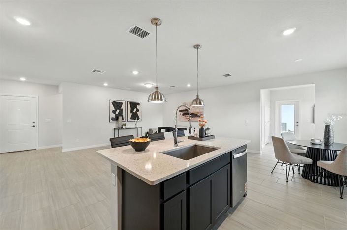 Image No.10-Propriété de 4 chambres à vendre à États-Unis