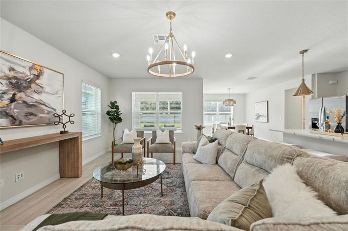 Image No.11-4 Bed Property for sale