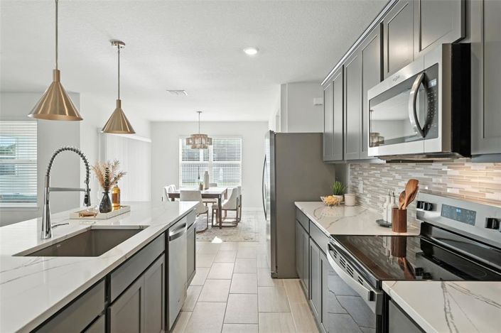 Image No.15-4 Bed Property for sale