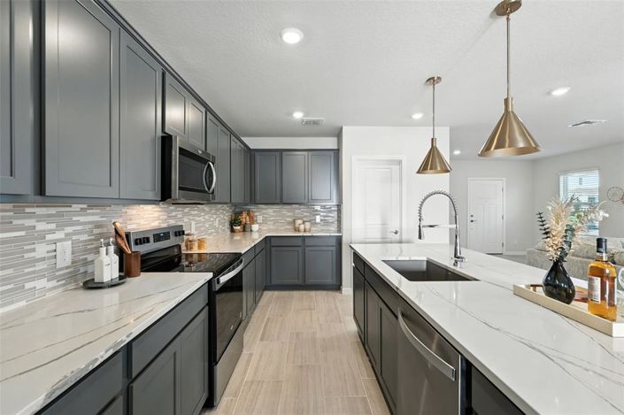 Image No.16-4 Bed Property for sale