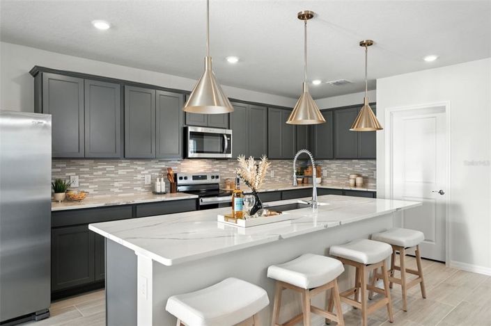 Image No.17-4 Bed Property for sale