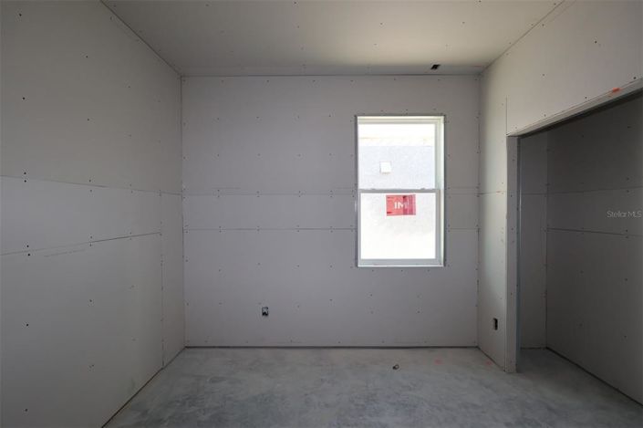 Image No.12-4 Bed Property for sale