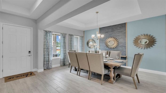 Image No.2-4 Bed Property for sale