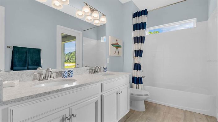 Image No.28-4 Bed Property for sale