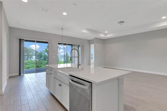 Image No.13-5 Bed Property for sale