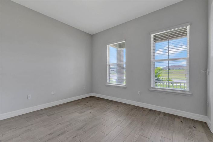 Image No.21-5 Bed Property for sale