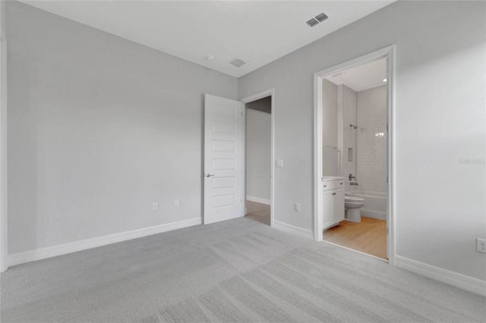 Image No.23-5 Bed Property for sale