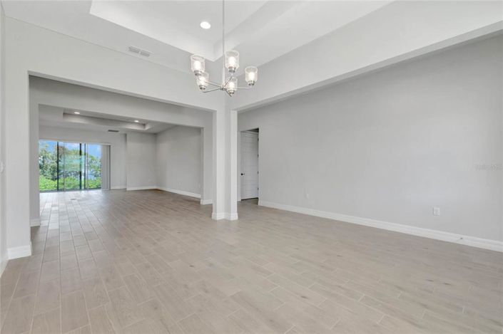 Image No.6-5 Bed Property for sale