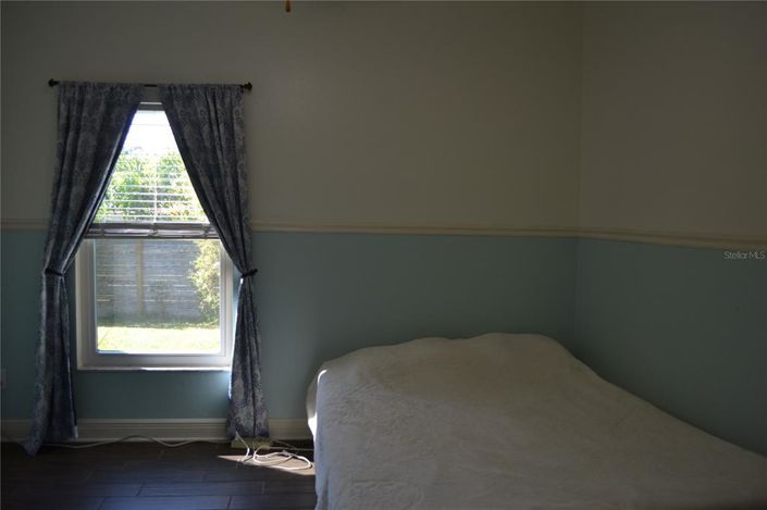 Image No.8-3 Bed House for sale