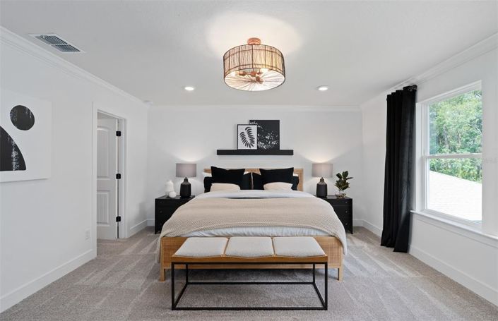 Image No.12-5 Bed Property for sale