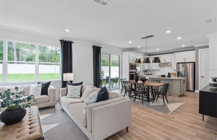 Image No.8-5 Bed Property for sale