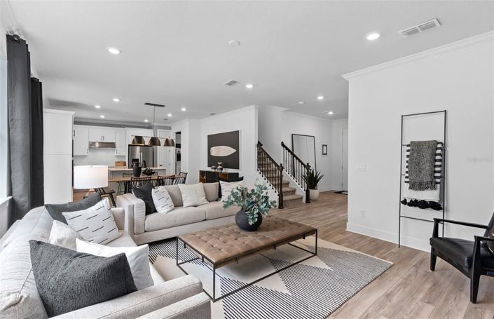 Image No.9-5 Bed Property for sale