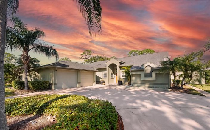 Image No.31-3 Bed Property for sale