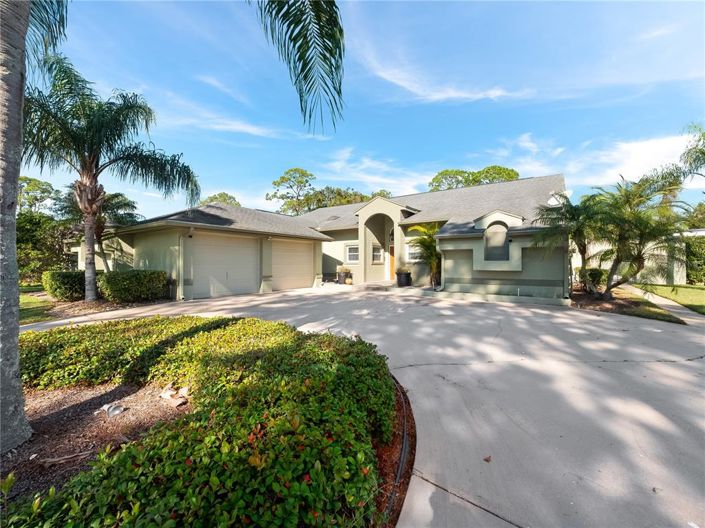 Image No.32-3 Bed Property for sale