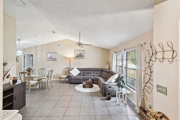 Image No.4-Propriété de 3 chambres à vendre à Kissimmee