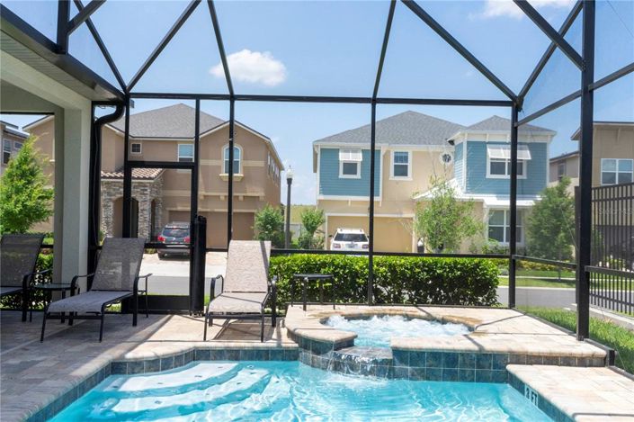 Image No.24-7 Bed House for sale