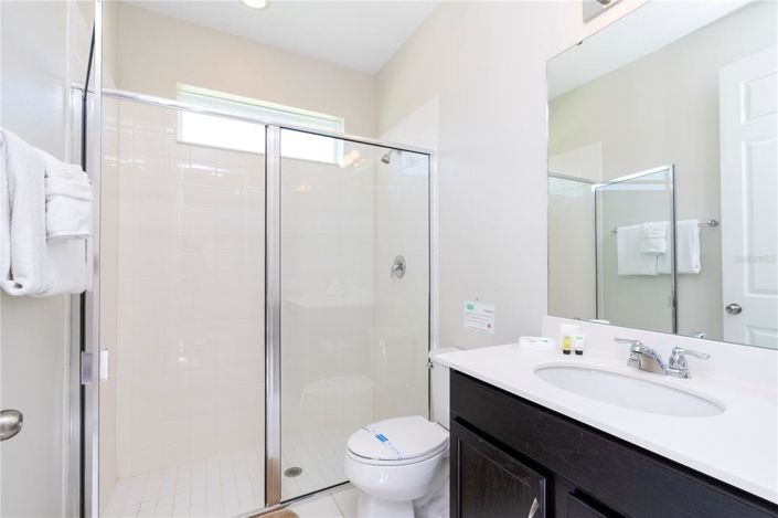 Image No.30-7 Bed House for sale