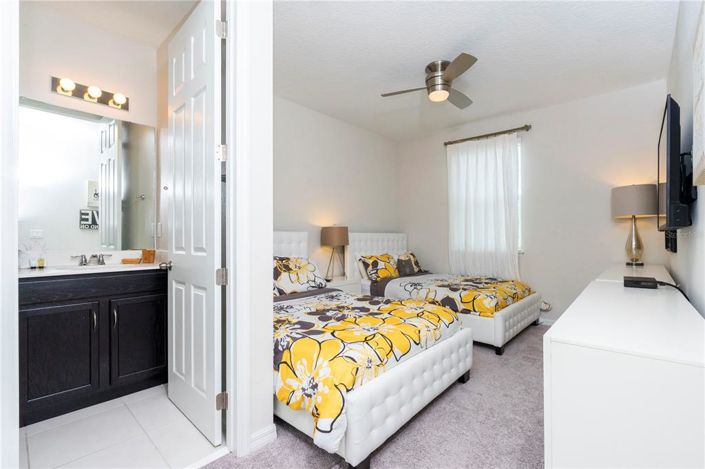 Image No.40-7 Bed House for sale