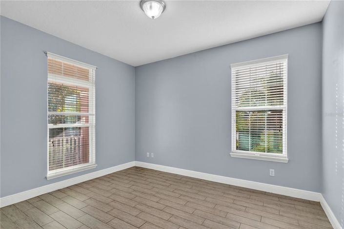 Image No.27-4 Bed House for sale