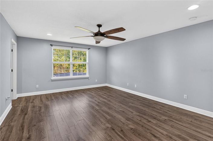 Image No.46-4 Bed House for sale