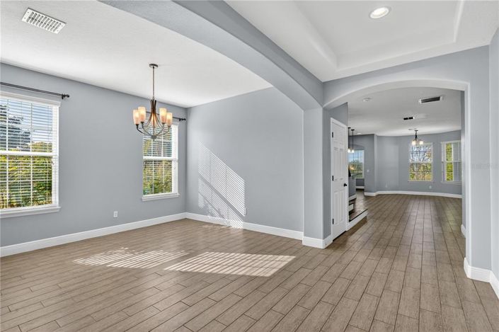 Image No.5-4 Bed House for sale