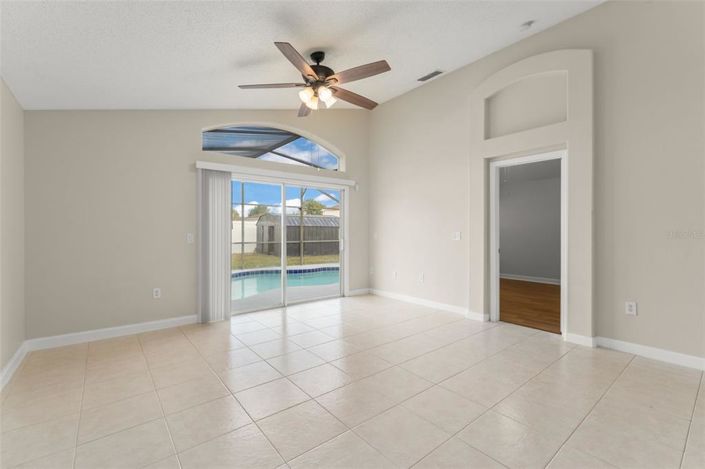 Image No.21-Propriété de 4 chambres à vendre à Kissimmee