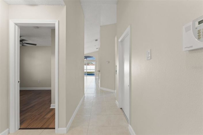 Image No.3-Propriété de 4 chambres à vendre à Kissimmee