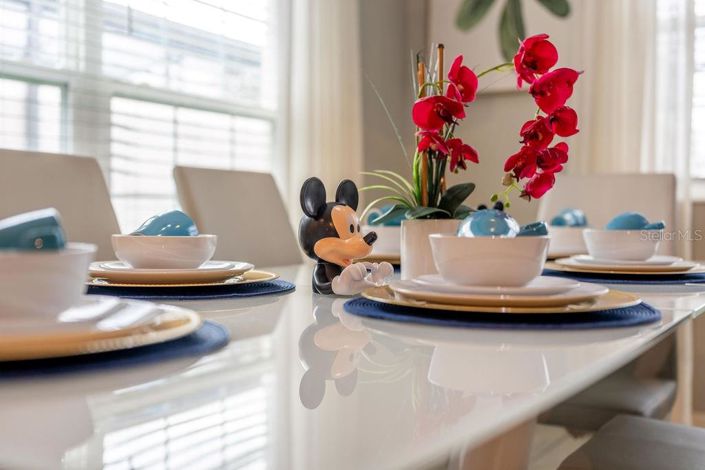 Image No.20-5 Bed Townhouse for sale