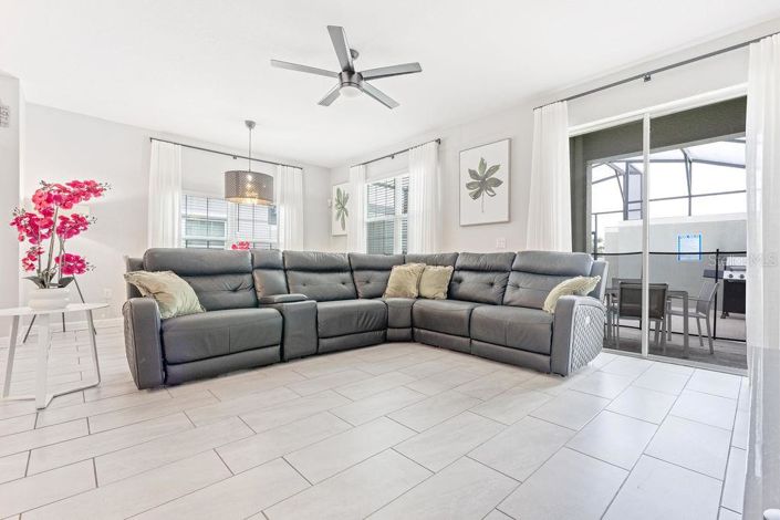 Image No.51-5 Bed Townhouse for sale