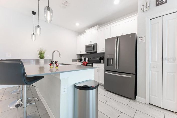 Image No.55-5 Bed Townhouse for sale