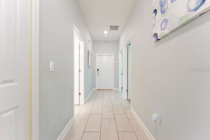 Image No.60-5 Bed Townhouse for sale