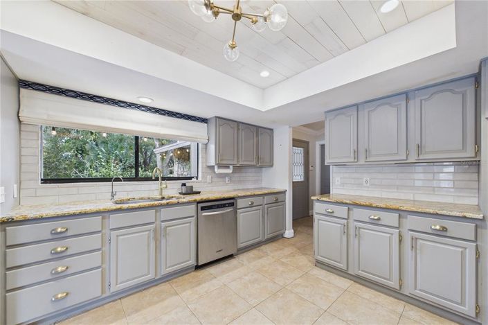 Image No.11-3 Bed Property for sale