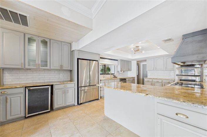 Image No.19-3 Bed Property for sale