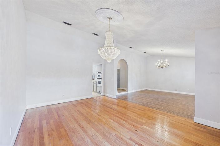 Image No.41-3 Bed Property for sale