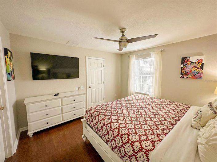 Image No.15-6 Bed House for sale