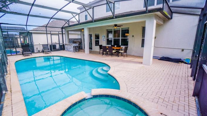 Image No.32-6 Bed House for sale