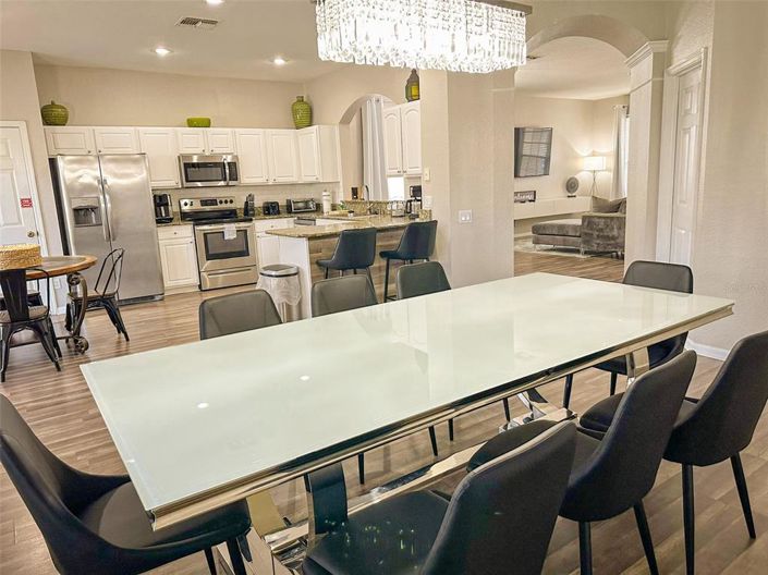 Image No.9-Propriété de 6 chambres à vendre à Kissimmee