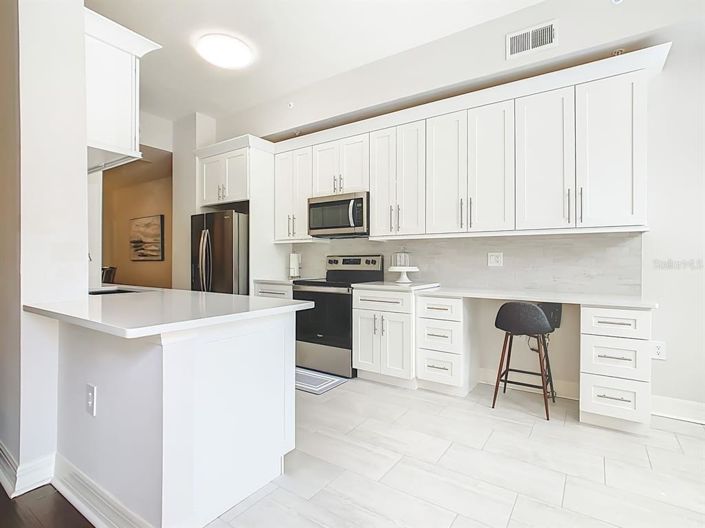 Image No.13-1 Bed Property for sale