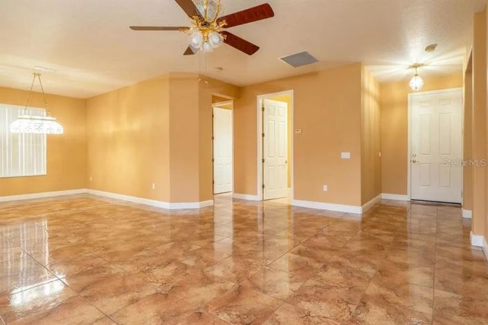 Image No.7-2 Bed House for sale