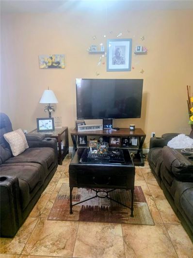 Image No.9-2 Bed Property for sale