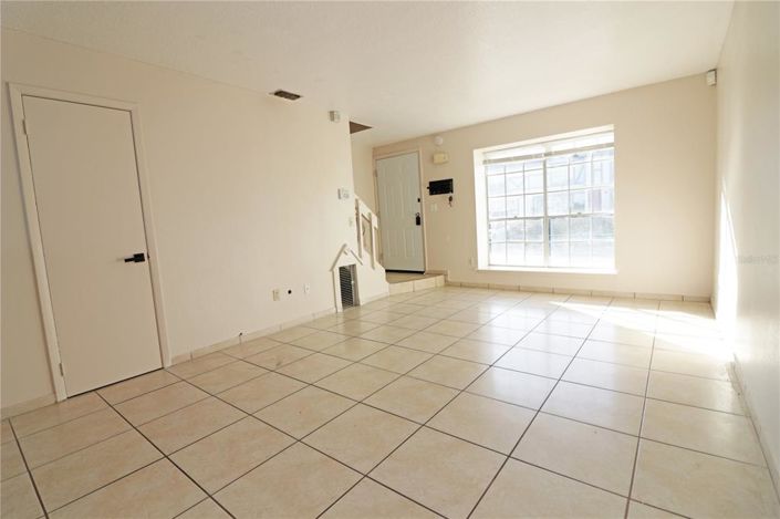 Image No.4-Maison de ville de 2 chambres à vendre à Kissimmee