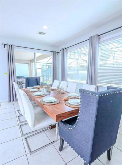 Image No.13-6 Bed Property for sale