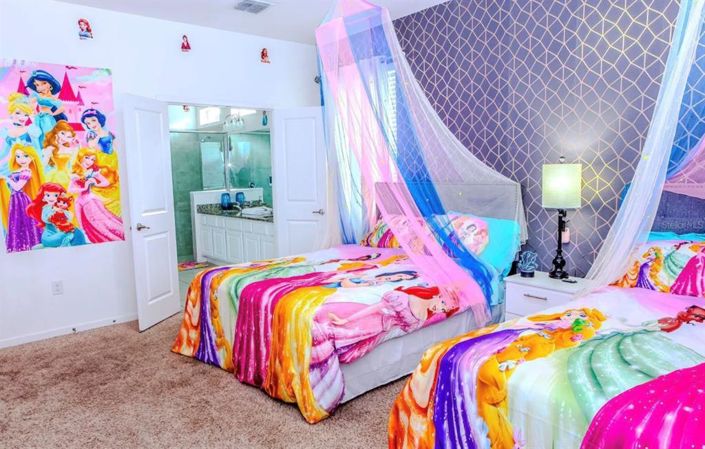 Image No.15-6 Bed Property for sale