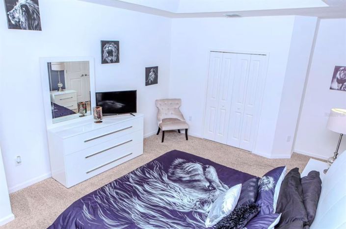 Image No.19-6 Bed Property for sale