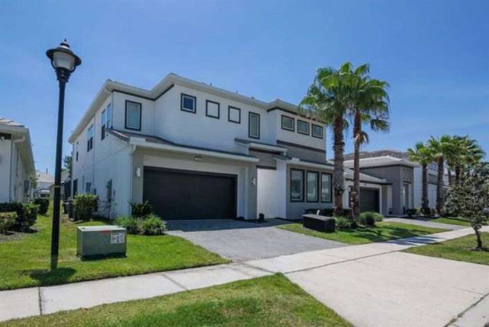 Image No.3-6 Bed Property for sale