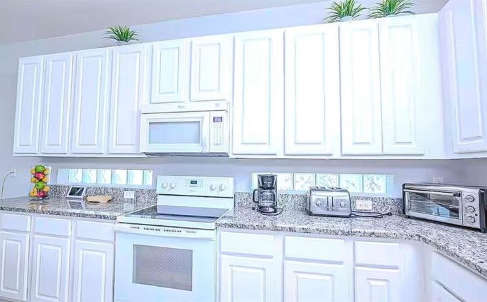 Image No.9-6 Bed Property for sale