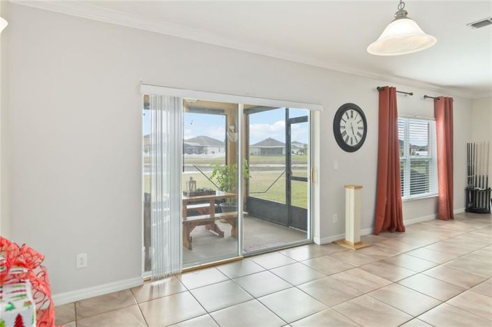 Image No.18-5 Bed Property for sale