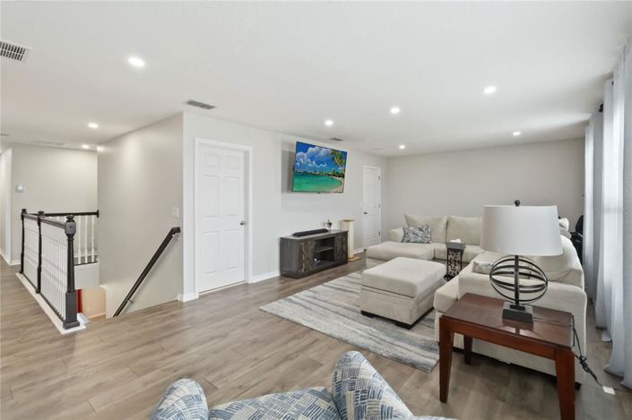 Image No.26-5 Bed Property for sale